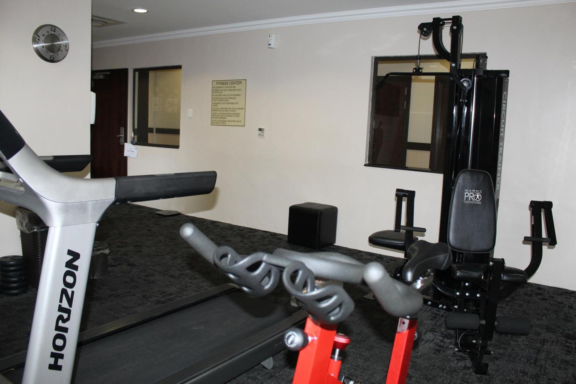 Hampshire Hotel - Ballito Bagian luar foto