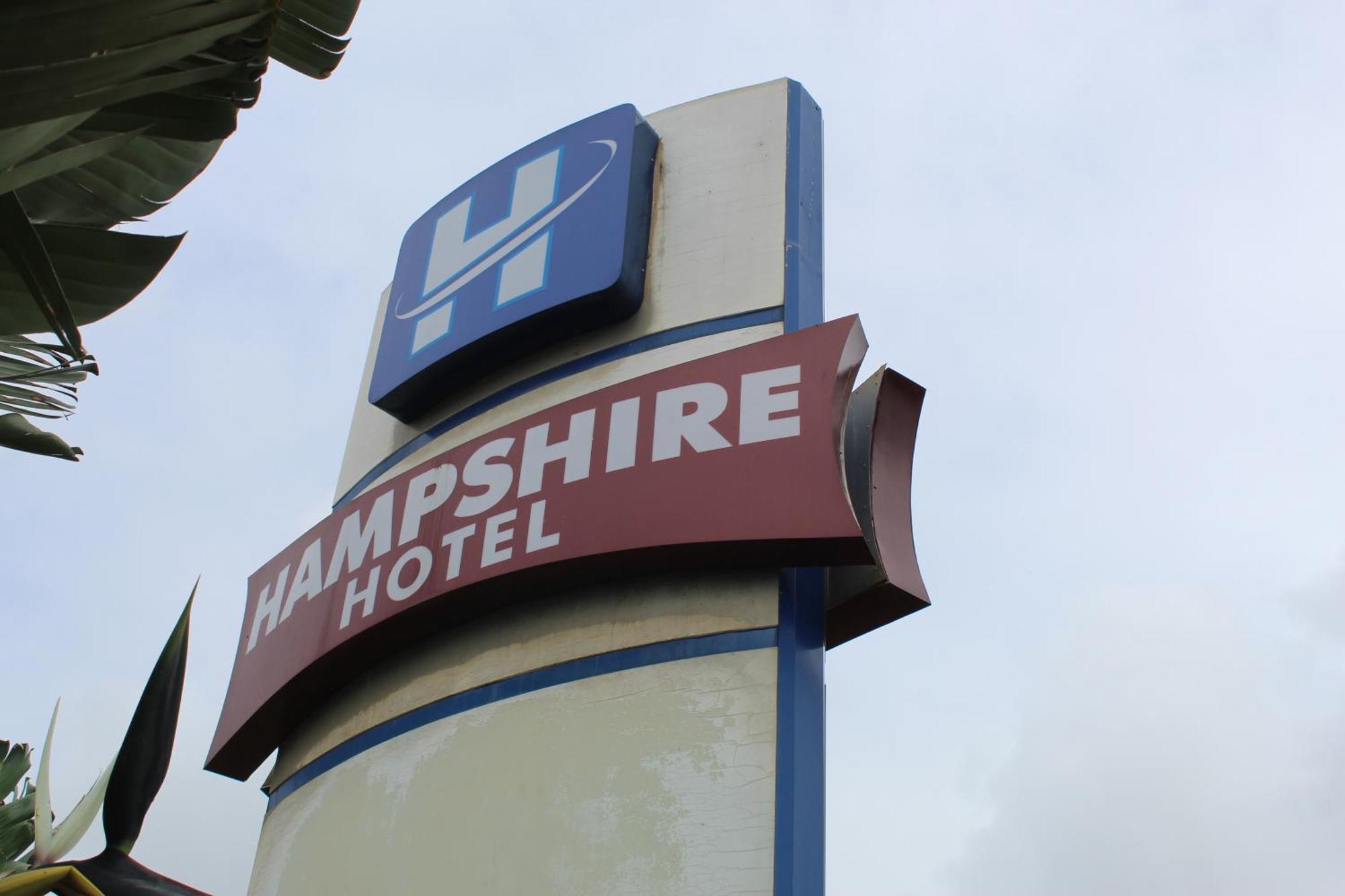 Hampshire Hotel - Ballito Bagian luar foto