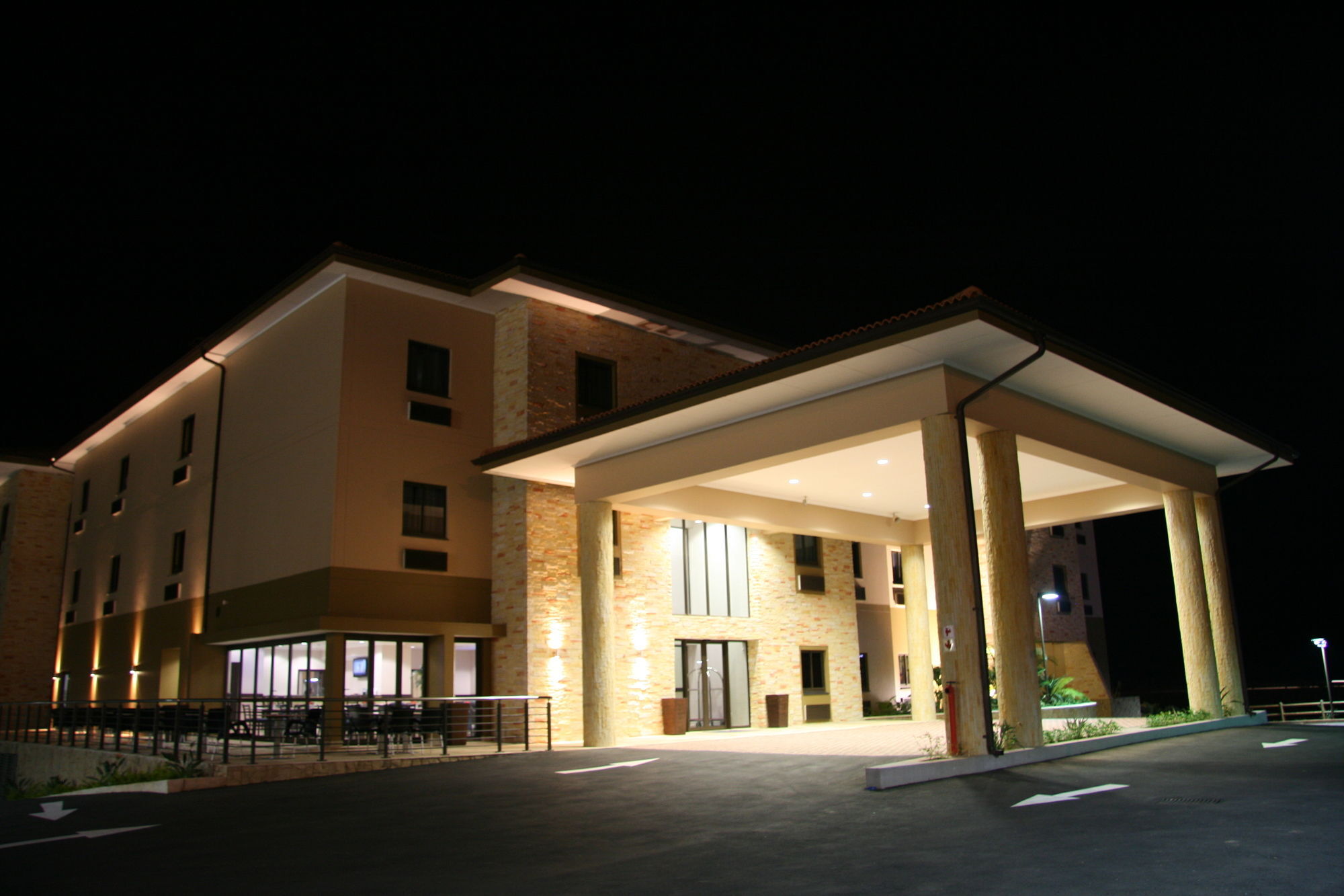 Hampshire Hotel - Ballito Bagian luar foto